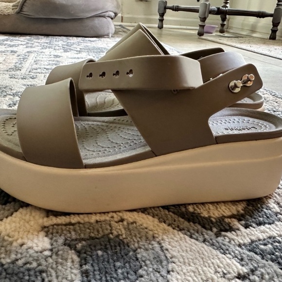 Crocs platform - Picture 5 of 5